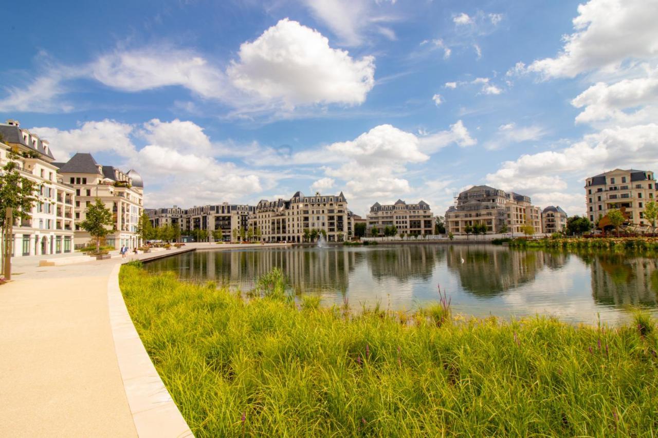 La Garden Room Logement En Colocation เลอเปลซีส์-โรแบงซง ภายนอก รูปภาพ